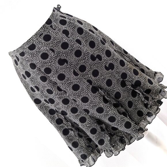 ANN TAYLOR LOFT! BLACK, WHITE FLORAL ABSTRACT, RUFFLED DETAIL SKIRT! SZ 2P - Picture 9 of 9